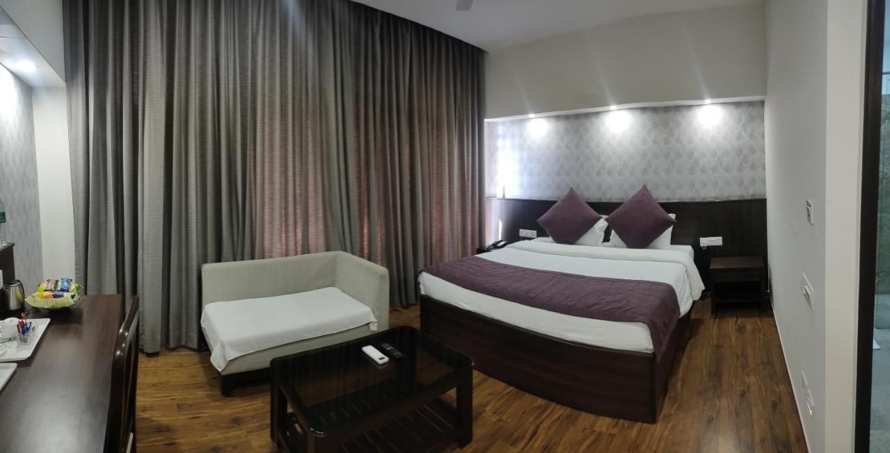 Hotel The Great Ganga Rishīkesh Buitenkant foto