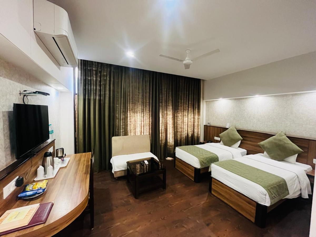Hotel The Great Ganga Rishīkesh Buitenkant foto