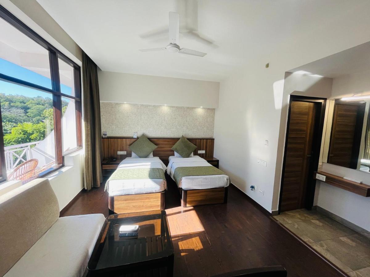Hotel The Great Ganga Rishīkesh Buitenkant foto
